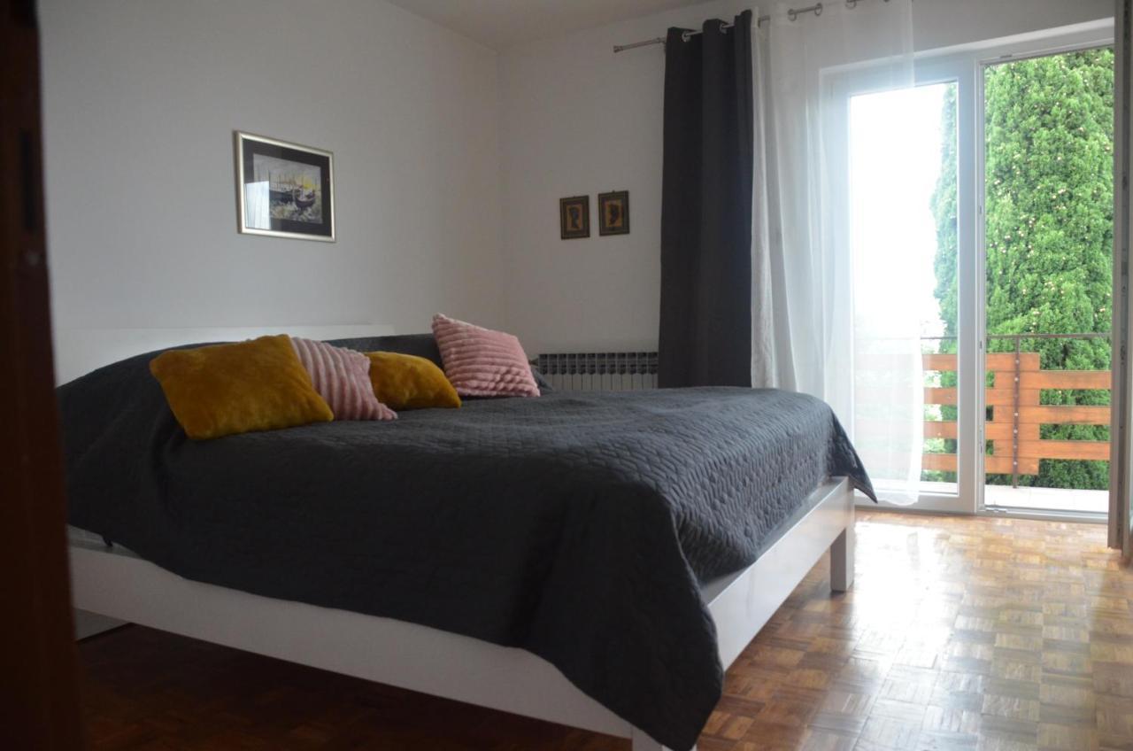Apartmán Corina & Franco Senj  Exteriér fotografie