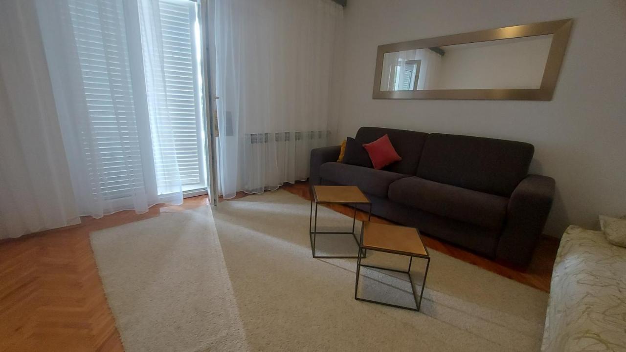 Apartmán Corina & Franco Senj  Exteriér fotografie
