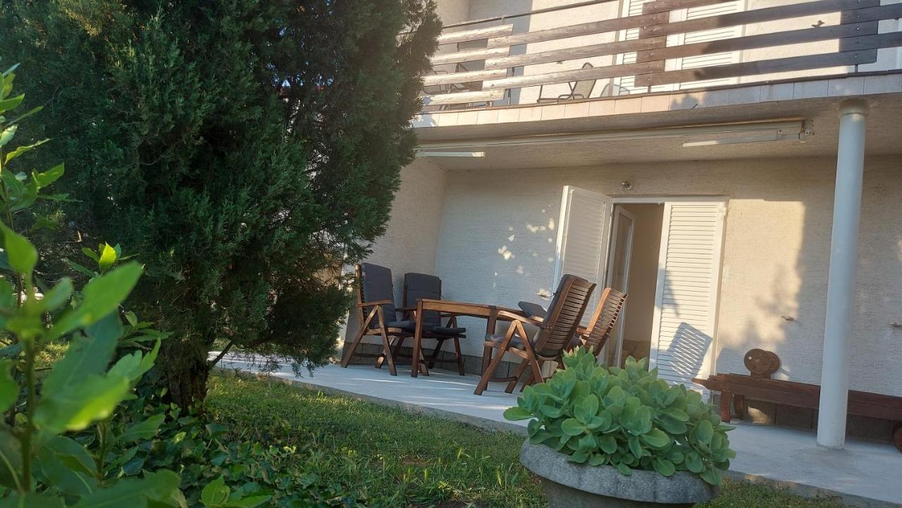 Apartmán Corina & Franco Senj  Exteriér fotografie