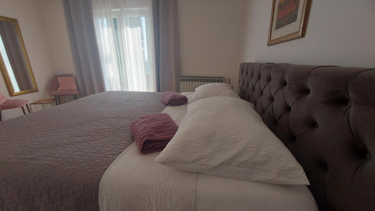Apartmán Corina & Franco Senj  Exteriér fotografie