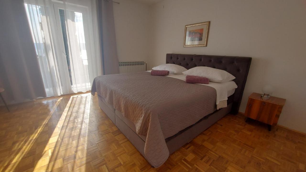 Apartmán Corina & Franco Senj  Exteriér fotografie